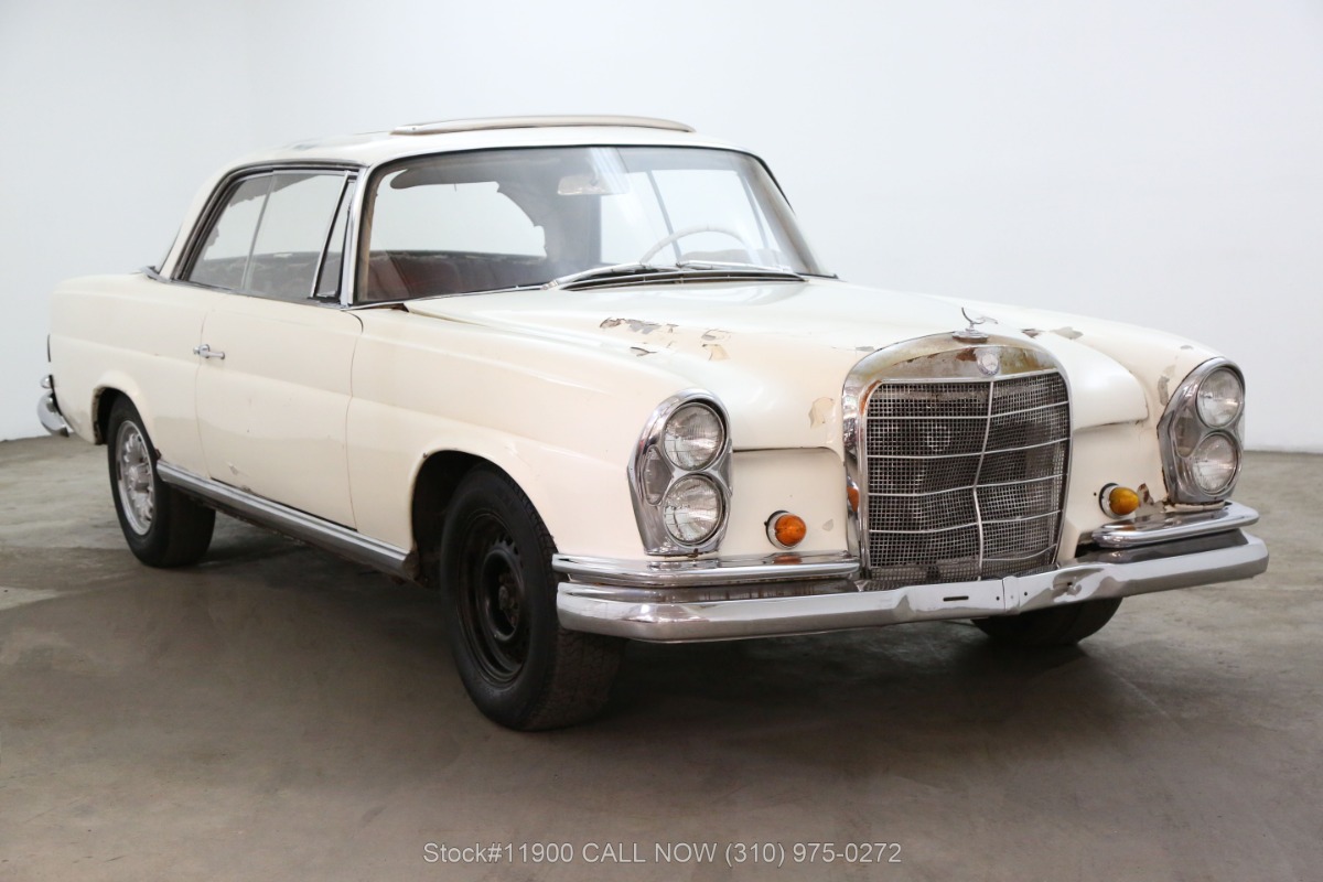 1965 Mercedes-Benz 220SE Sunroof Coupe For Sale | Vintage Driving Machines