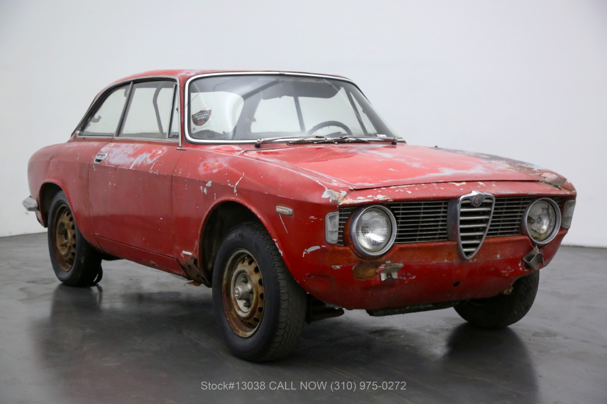 1966 Alfa Romeo Giulia GT Veloce Stepnose For Sale | Vintage Driving Machines